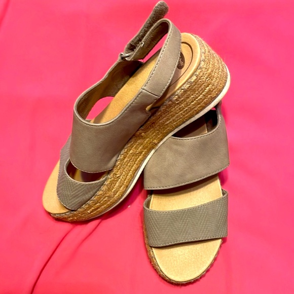 Dr.Scholls tan platform Sandals - Picture 4 of 6